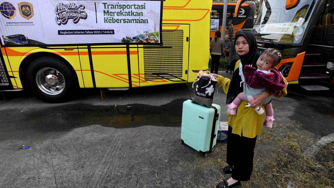 Kemenhub Berangkatkan 1.500 Peserta Mudik Gratis dari Terminal Pondok Cabe