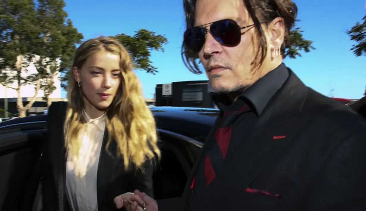 Wasser memberikan informasi terkait dengan kasus perceraian yang dihadapi kliennya. Ia mengatakan bahwa saat ini keduanya telah resmi bercerai dengan berbagai perjanjian yang telah disepakati. (AFP/Bintang.com)