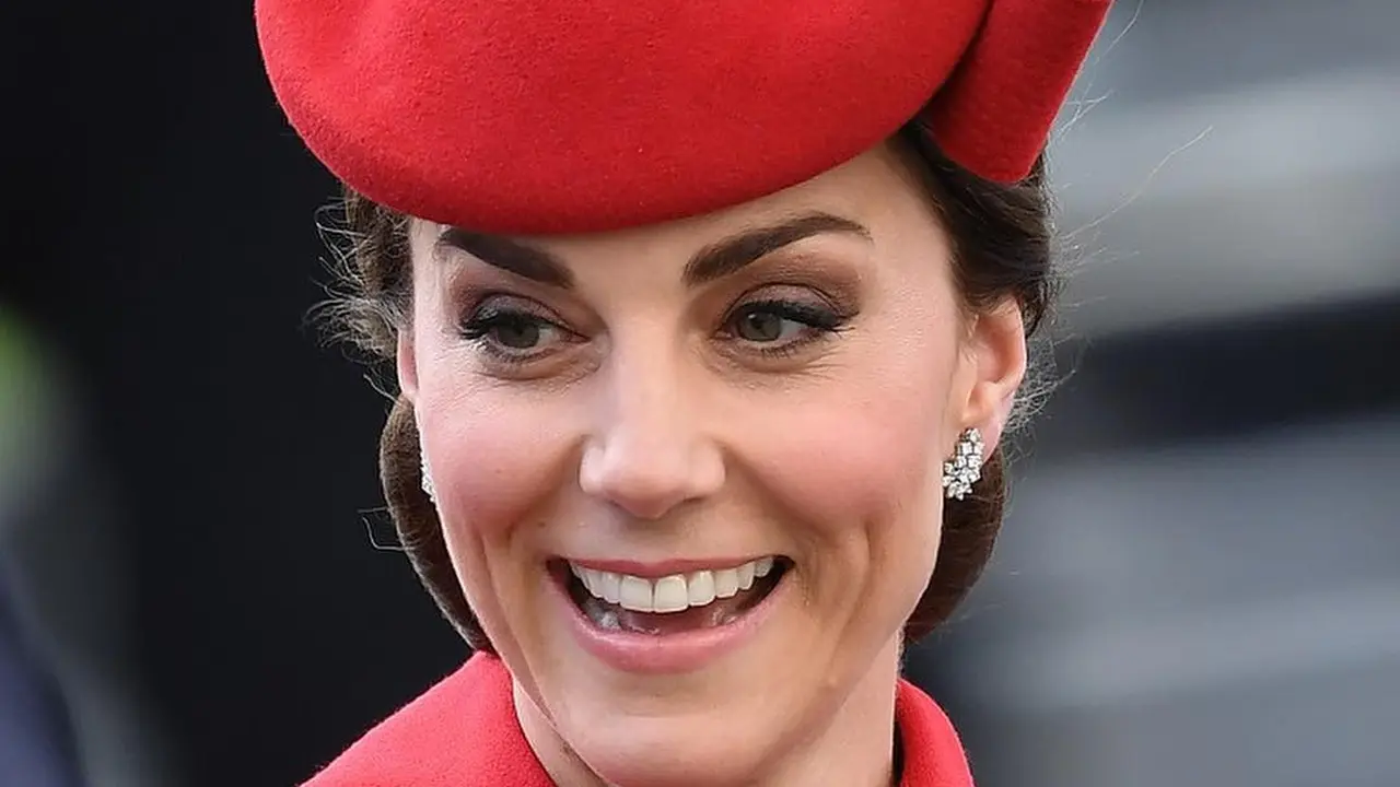 Kate Middleton Pakai Ulang Coat Dress