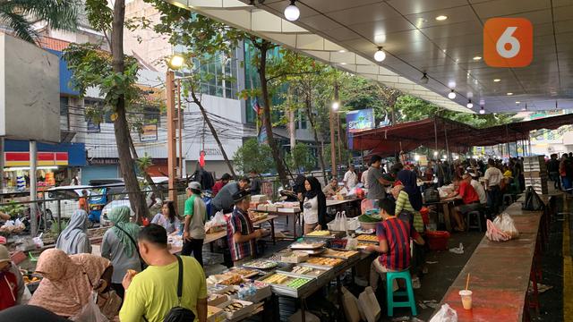 Berburu Kue Tradisional nan Murah di Kue Subuh Melawai