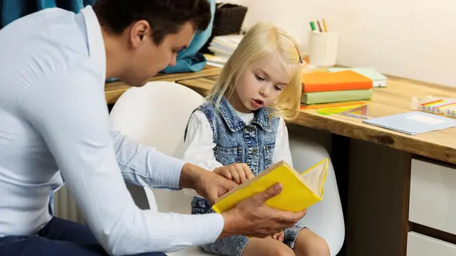 5 Tips Mengajarkan Anak Membuat Keputusan Kecil Sendiri Sejak Dini agar Tumbuh Mandiri dan Percaya Diri