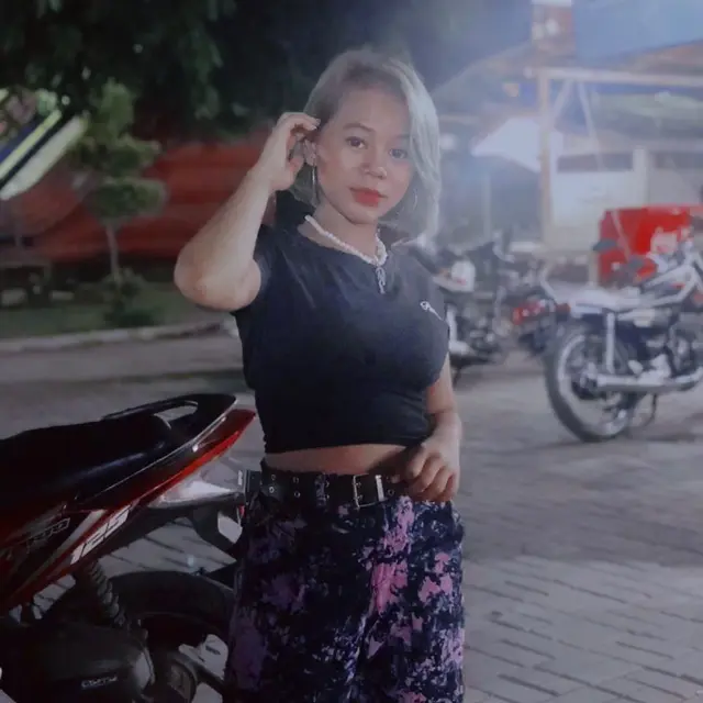 Potret Cimoy Nuraini Dengan Rambut Pendek. (Sumber: Instagram/cimoynurainiasli)