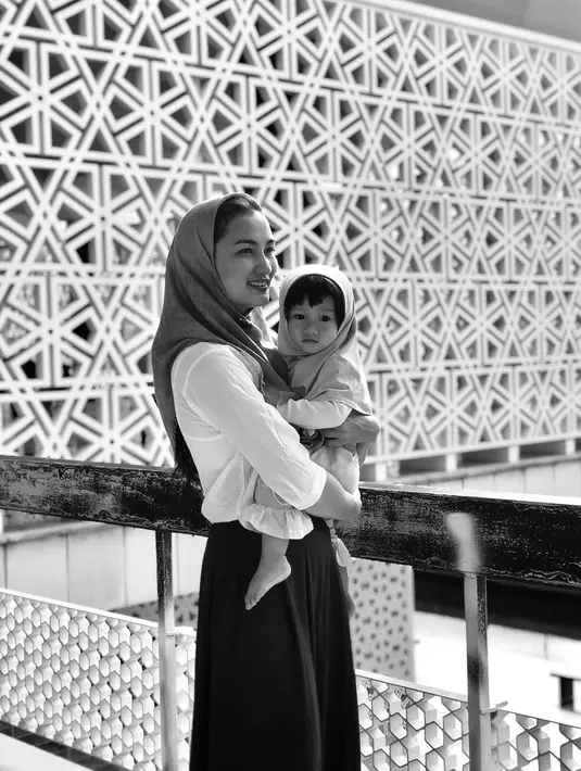 (Instagram/atiqahasiholan)