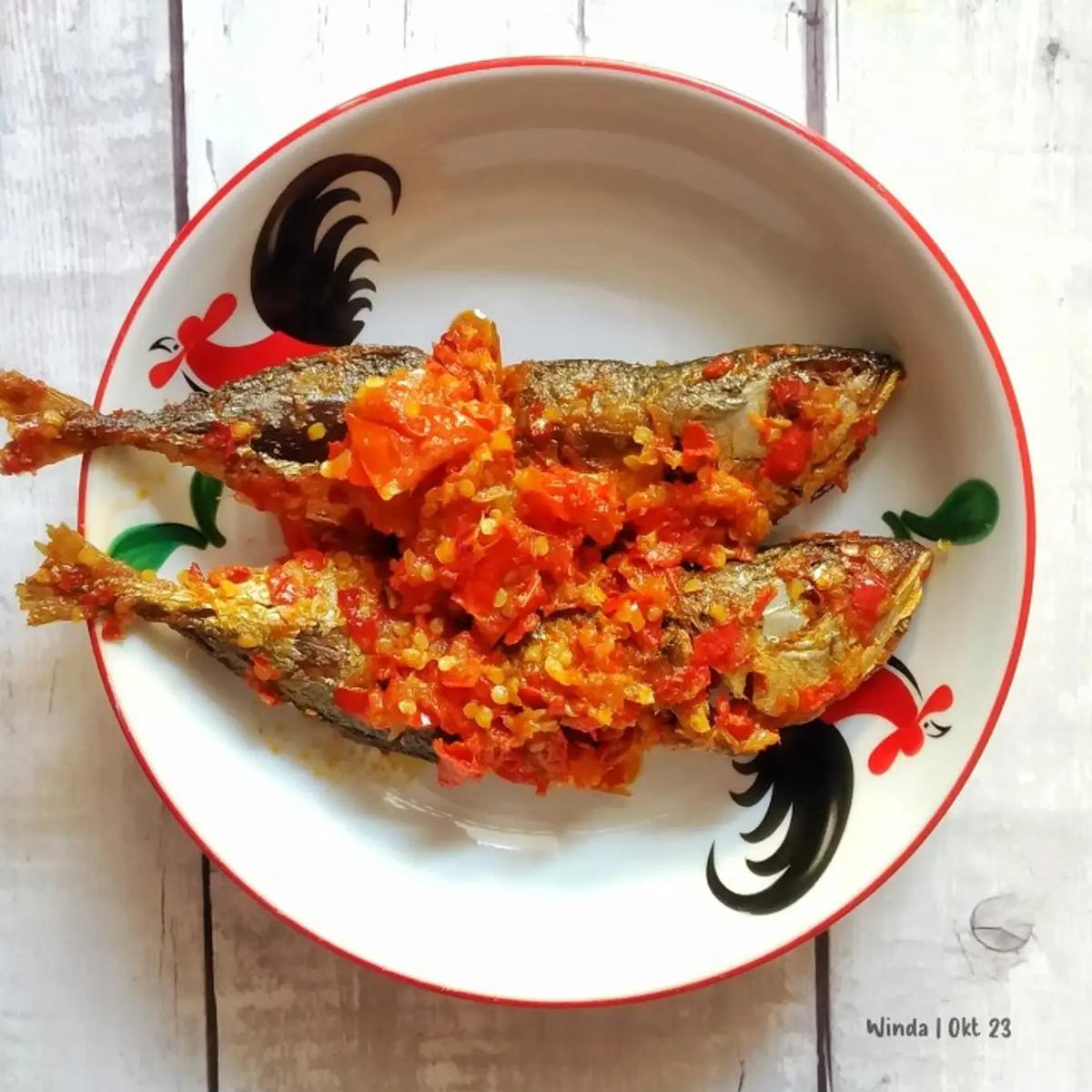 Lezat dan Pedas! 6 Olahan Ikan Sambal yang Praktis dan Menggoda Selera
