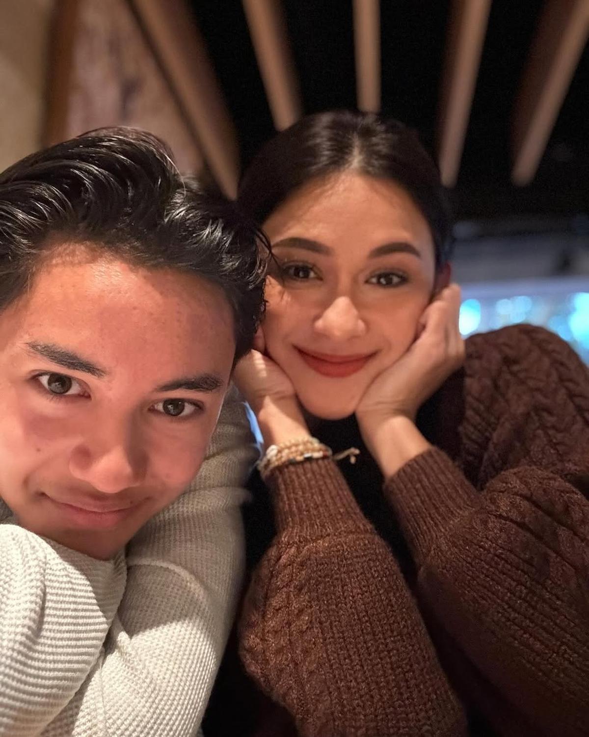 Potret Mesra Nana Mirdad dan Andrew White, Dapat Julukan Couple Goals