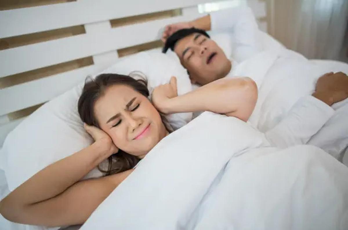 10 Cara agar Tidur Tidak Ngorok dan Bikin Pasangan Lebih Nyaman di Rumah