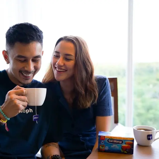 7 Selebritis Putuskan Menikah di Usia Muda, Termasuk Aurel Hermansyah