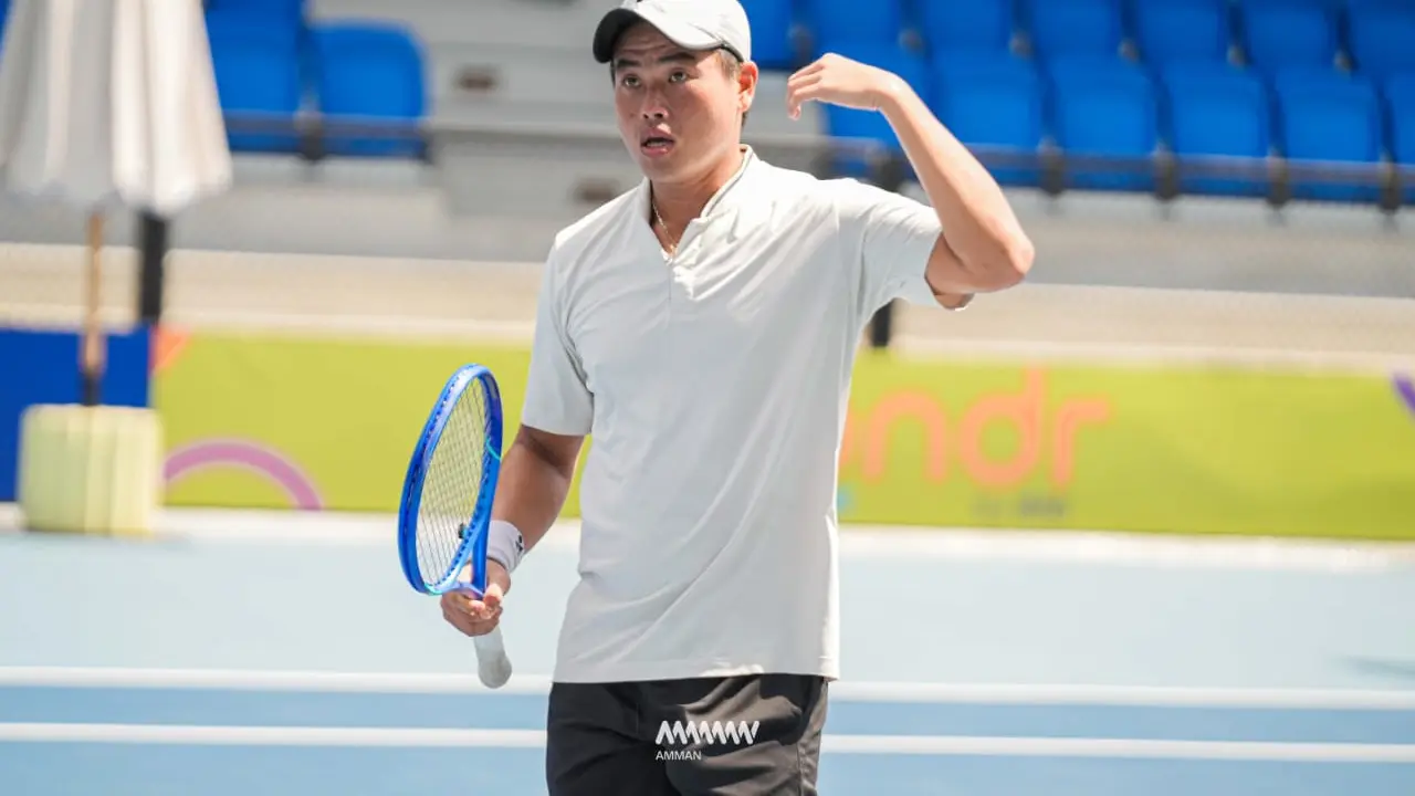 Anthony Susanto Buka Turnamen Tenis UTR PTT dengan Kemenangan