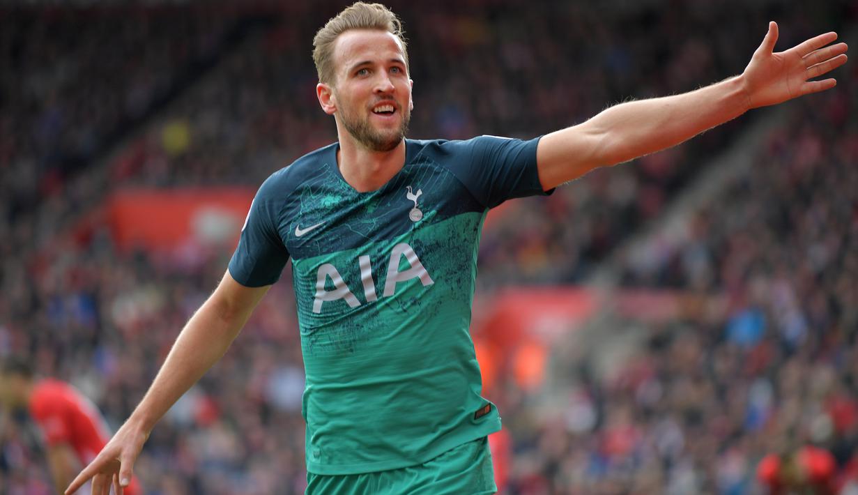 4. Harry Kane (Tottenham Hotspur) - 17 gol dan 4 assist (AFP/Olly Greenwood)
