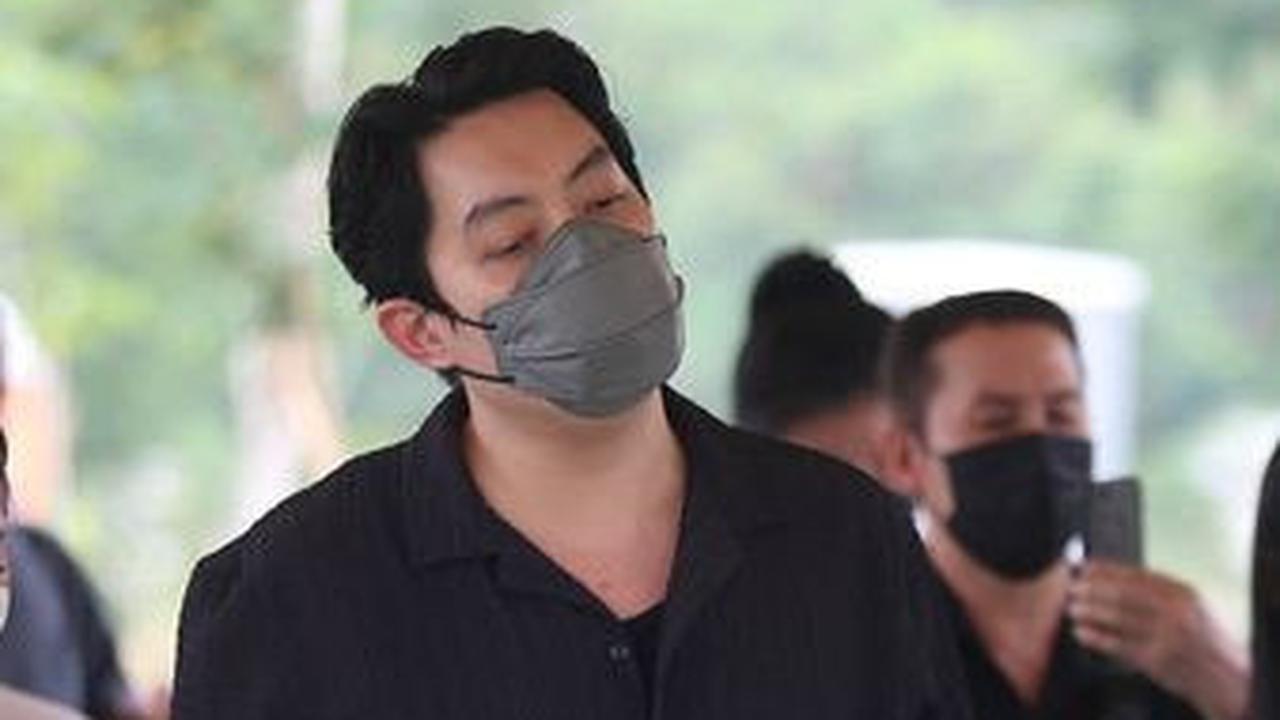 Ikut Nyanyi dan Pujian Untuk Sang Ayah
