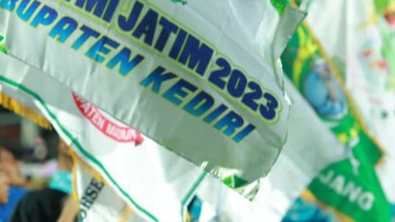 "Ini tentunya berkah buat warga Banyuwangi, karena banyak tamu hadir tentunya perekonomian rakyat bergerak. UMKM kuliner laris, homestay rakyat juga terisi," tutup Ipuk.&nbsp;