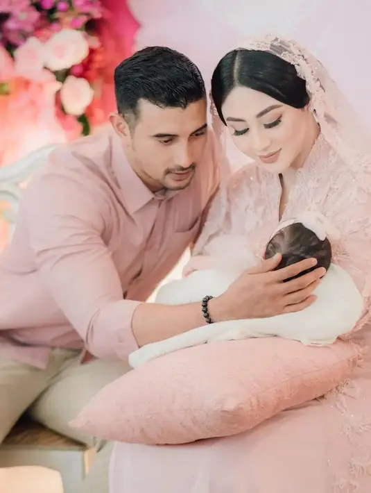 Ali Syakieb dan Margin Akikah (Instagram/mezzo_photo)