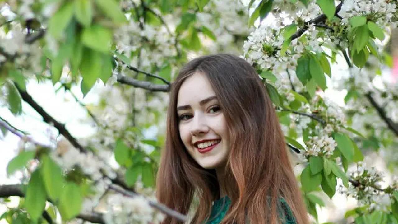 6 Potret Lawas Vika Kolesnaya, Dikabarkan Sudah Nikah dengan Billy Syahputra