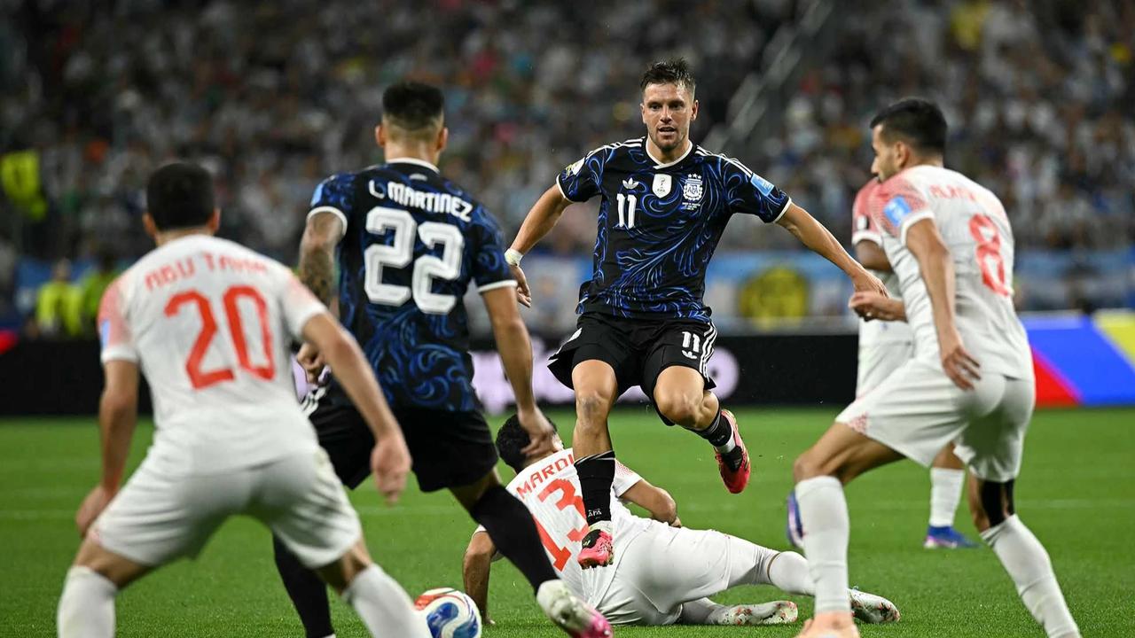 FOTO: Messi Cetak Gol Argentina Taklukkan Yordania
