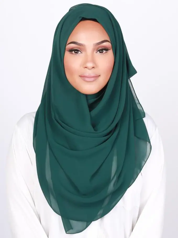 Biar Tambah Manis, Yuk Kreasikan Hijab Kamu dengan Chiffon Style