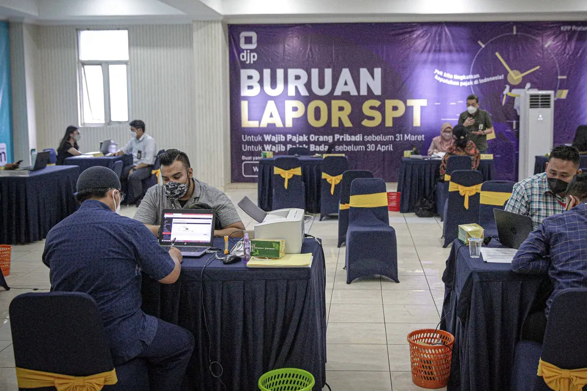 FOTO: Suasana Hari Terakhir Pelaporan SPT Wajib Pajak