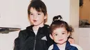 Kendall Jenner dan Kylie Jenner memang bisa disebut sister goals. Kebersamaan mereka terkenal sangat kompak. (Instagram/kendalljenner)