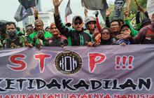VIDEO: Perih Suara Hati Driver Ojol Tuntut Keadilan, Demo Besar-besaran Sampai Bule Ikutan