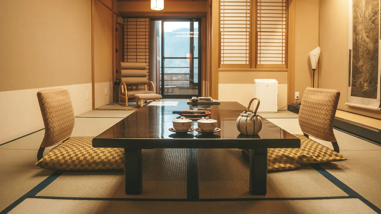 Tingginya Kunjungan Wisman Ancam Kelangsungan Tradisi Makanan dalam Kamar ala Ryokan di Kyoto Jepang