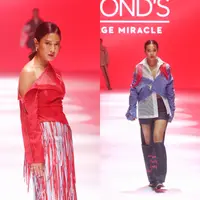 Lihat di sini penampilan perempuan berusia 30 tahun ke atas jadi model di Jakarta Fashion Week (JFW) 2025. {Dok/Fimela/Adrian Utama P].