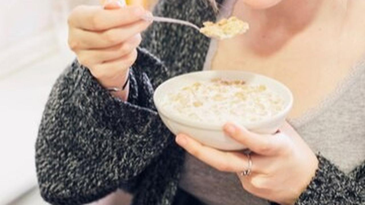 Ilustrasi Makan Oat