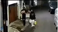 Pasangan Muda Terekam CCTV Buang Bayi di Pulogadung Jaktim, Pelaku Ditangkap