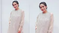 Nagita Slavina Tampil Menawan dengan Gaun Berhiaskan Kristal