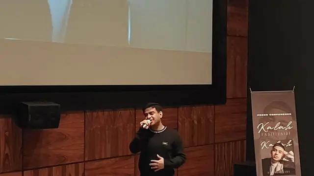 Fadil Jadi baru saja merilis single kalah yang dibantu sang Diva Tanah Air, Rossa dalam proses penggarapan lagu