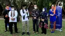 Menteri Parekraf Sandiaga Uno (ketiga kiri), Direktur Infrastruktur Ekonomi Kreatif Kemenparekraf Baparekraf Hariyanto, Walikota Jakarta Utara Ali Maulana Hakim, Kepala Sudin Parekraf Wiwik Satriani memberikan keterangan pers workshop KaTa Kreatif di Jakarta (04/09/2021) (Liputan6.com/Fery Pradolo)