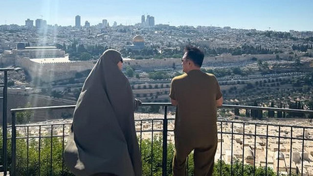 5 Potret Hanung Bramantyo Nyusul Zaskia Adya Mecca ke Palestina, Lewati Perbatasan Israel Penuh Ketegangan
