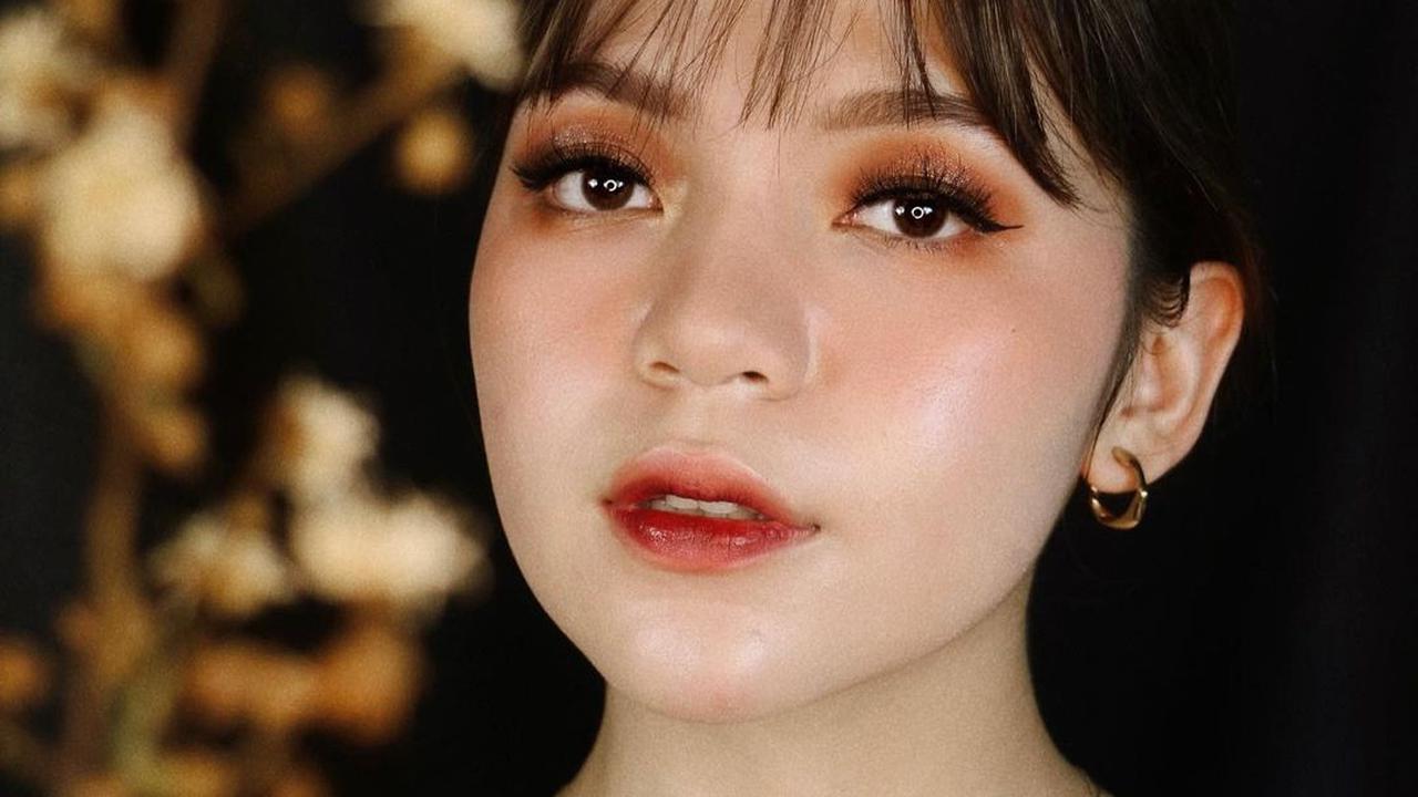 Profil Naila Dinillah