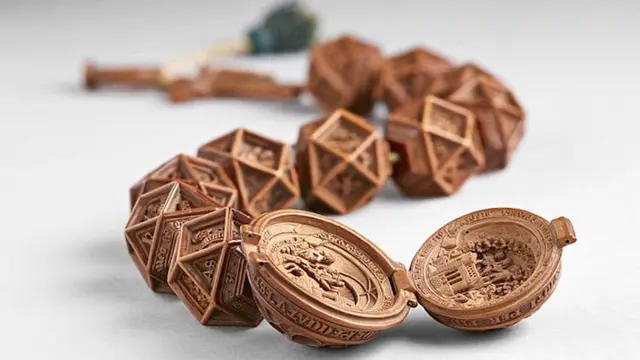 6 Potret Miniatur Boxwood Gothic Abad Ke-16 Ini Ukirannya Sempurna, Berusia 500 Tahun