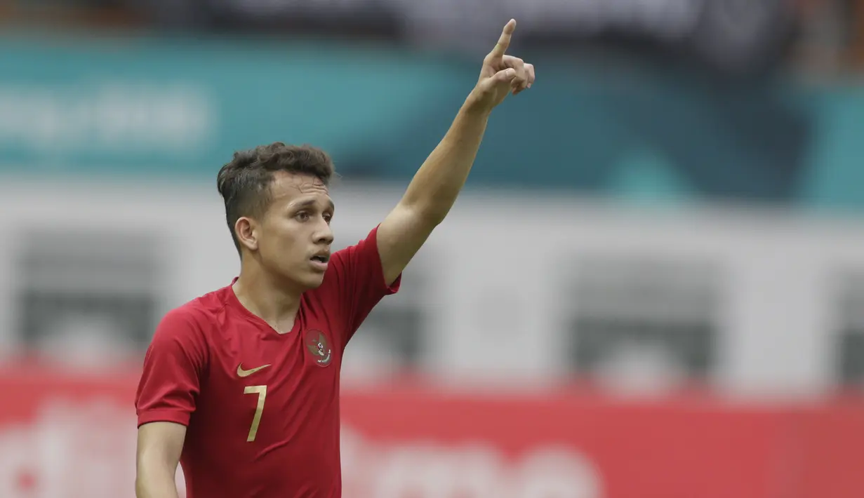 <p>Egy Maulana Vikri. Pemain yang kini berkarier bersama klub Polandia, Lechia Gdansk sejak 2018 ini telah mencicipi semua kelompok usia di Timnas Indonesia, mulai U-16, U-19 dan U-23. Di samping lincah, kemampuan kaki kirinya membuat nilai plus tersendiri di posisi sayap. (Bola.com/M. Iqbal Ichsan)</p>