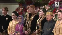 Kahiyang Ayu dan Bobby Nasution usai menjalani prosesi akad nikah. (Liputan6.com)