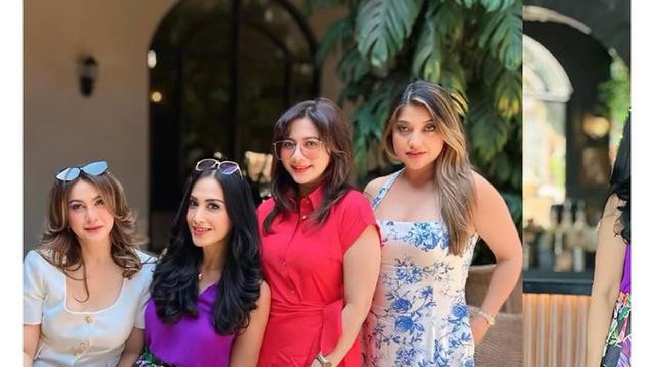 5 Potret Sarah Azhari Mudik ke Indonesia, Disambut Reuni Artis Sinetron 90-an