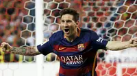 Ekspresi pemain Barcelona, Lionel Messi, setelah mencetak gol ke gawang Atletico dalam lanjutan La Liga Spanyol di Stadion Vicente Calderon, Madrid, Spanyol. Sabtu (12/9/2015). (Reuters/Javier Barbancho)