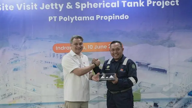 PT Indonesia Infrastructure Finance (IIF) melakukan kunjungan lapangan ke fasilitas milik PT Polytama Propindo (Polytama)