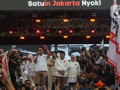 Pasangan calon gubernur dan calon wakil gubernur DKI Jakarta nomor urut 1, Ridwan Kamil-Suswono (RIDO) menggelar kampanye akbar bertajuk "Satu1n Jakarta" di Lapangan Banteng, Jakarta Pusat, Sabtu (23/11/2024). (Liputan6.com/Angga Yuniar)