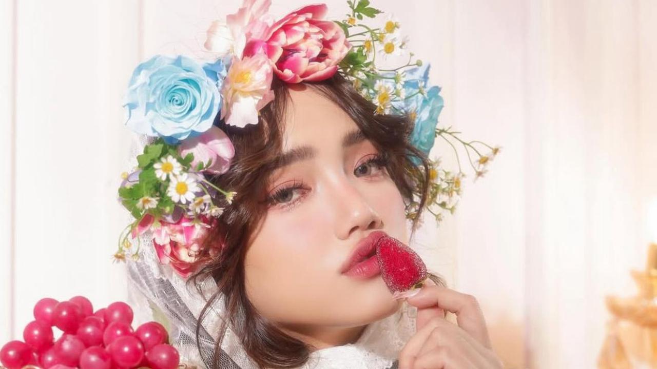 Fuji Ajak Nostalgia Lewat Foto Lawas dengan Rambut Ikal, Netizen Terkesima