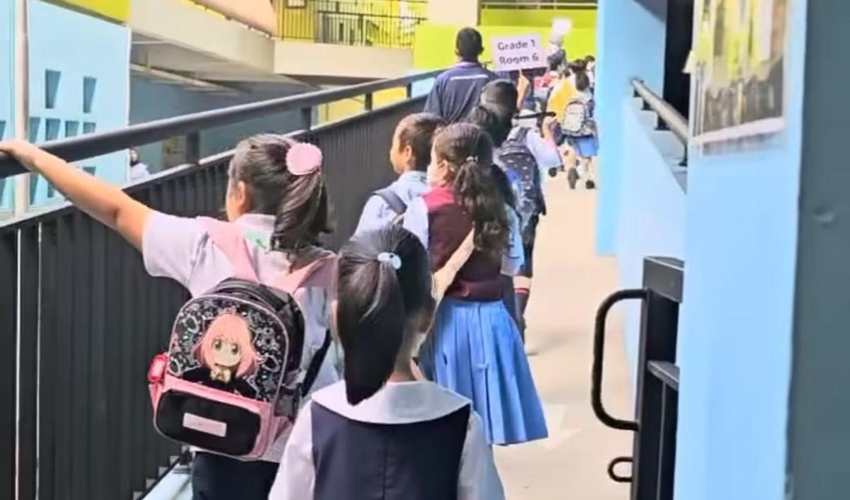 Ussy pun tak lupa memberikan semangat buat Sheva yang akan mengikuti babak kualifikasi.<br>
