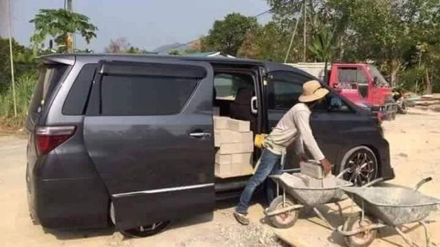 Potret Barang Bawaan Mobil Angkut Bikin Senyum Senyum Geli