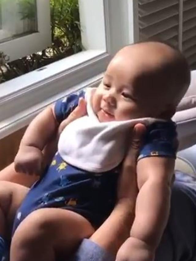 Sudah Berusia 3 Bulan, Ini 6 Potret Terbaru Yosafat Abimanyu Purnama Anak Ahok