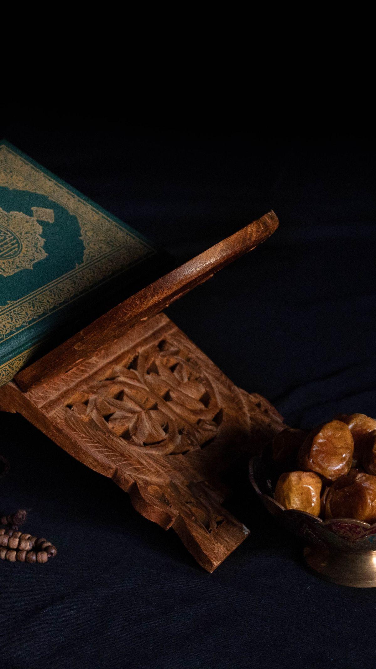 Mandi wajib dilakukan umat muslim untuk menghilangkan hadas besar setelah berhubungan suami istri atau keluar mani. Apabila seorang muslim tidak melakukan mandi wajib atau mandi junub maka dapat menghalangi beberapa ibadah, seperti salat, baca Alquran, hi
