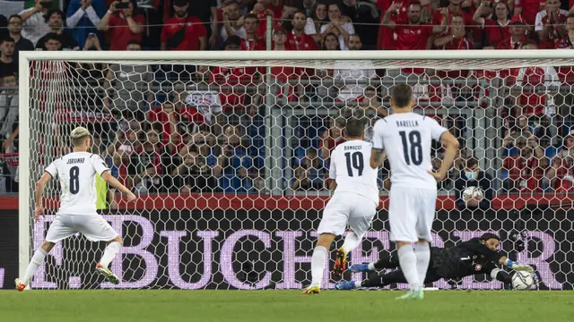 Foto: Yann Sommer Cemerlang, Italia Gagal Taklukkan Swiss dalam Laga Kualifikasi Piala Dunia 2022