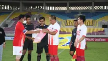 Pertandingan eksibisi turnamen Piala Gibran "SIWO-PWI" 2022 mempertemukan tim Garuda Merah dan Garuda Putih di Stadion Manahan Solo (Istimewa)