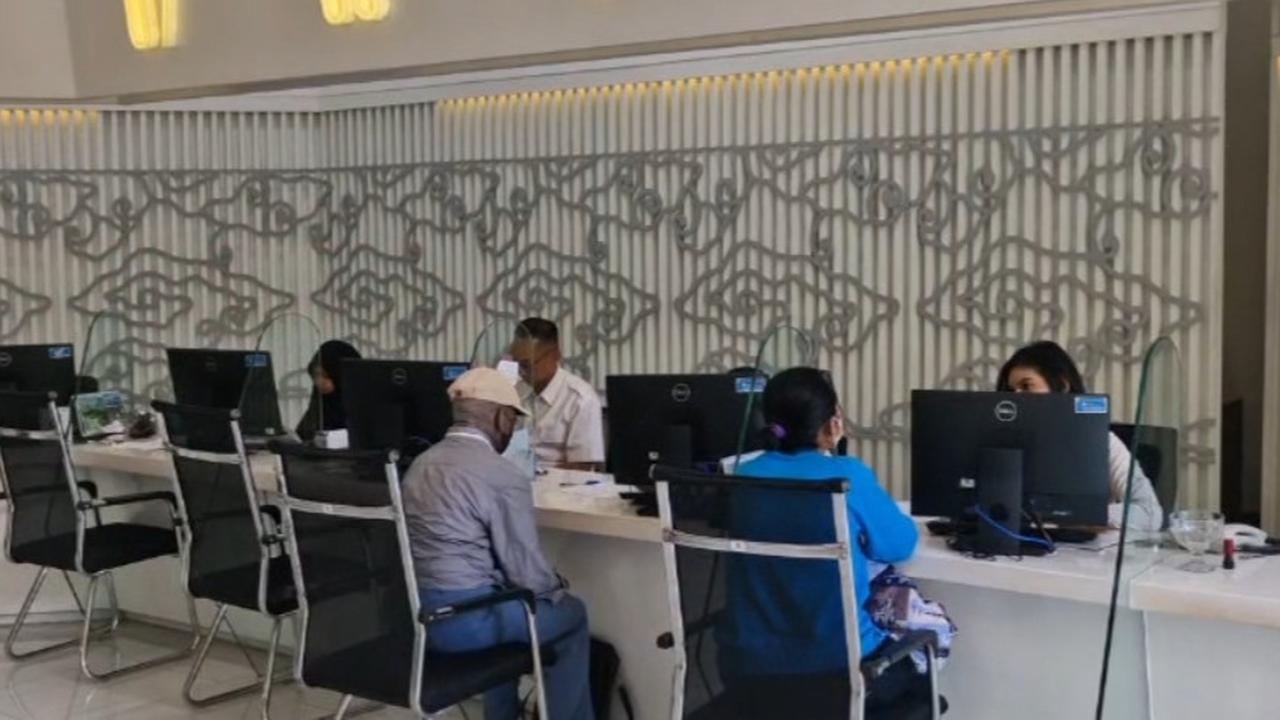 Gubernur Dedi Mulyadi Buka Posko Keluhan Warga di Gedung Sate, Pakai Dana Poe Ibu