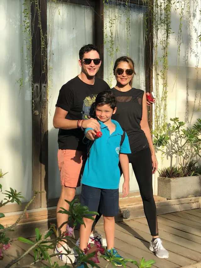 [Bintang] Tamara Blezynski dan Mike Lewis