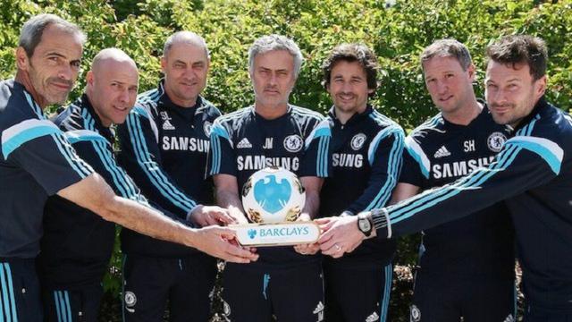 Dapat Penghargaan, Mourinho: Saya Seperti Lapisan Gula di Kue (ud