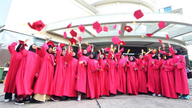 Sebanyak 50 perempuan muda Indonesia raih beasiswa dari Fair & Lovely (Liputan6/pool/Fair & Lovely)