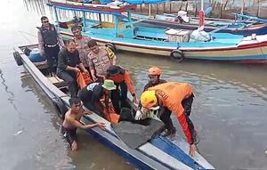 2 Mahasiswi Unila Tewas Terseret Arus di Wira Garden (Foto: Ardi Munthe/Liputan6.com)